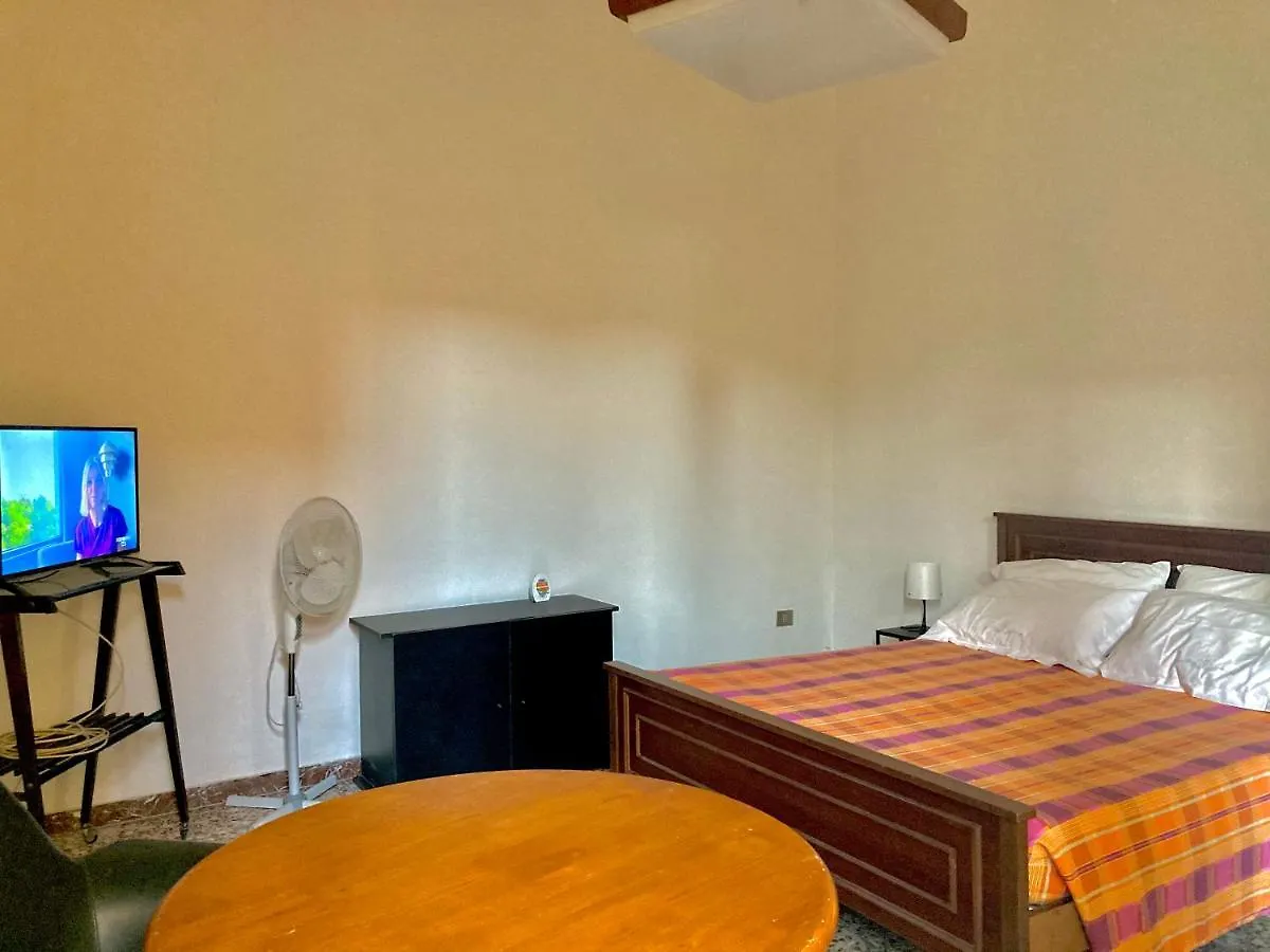 “A Due Passi Da...” Apartment Syracuse