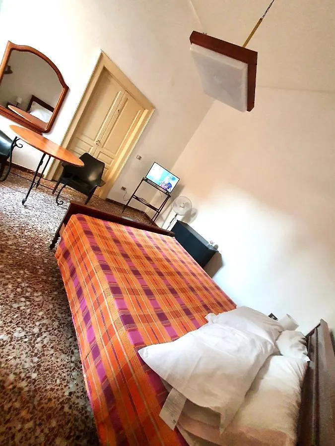 “A Due Passi Da...” Apartment Syracuse